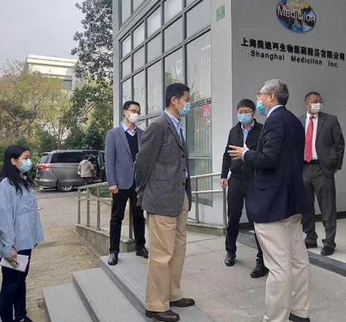 上海市委常委、副市长吴清一行调研欧博ABG张江园区