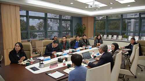 上海市浦东新区政府党组成员、副区长吴强，，，，，，浦东新区科经委副主任李晓亮，，，，，，张江治理局副局长吴俊！。。。。。。，，，，张江集团副总司理王凯荣等调研欧博ABG